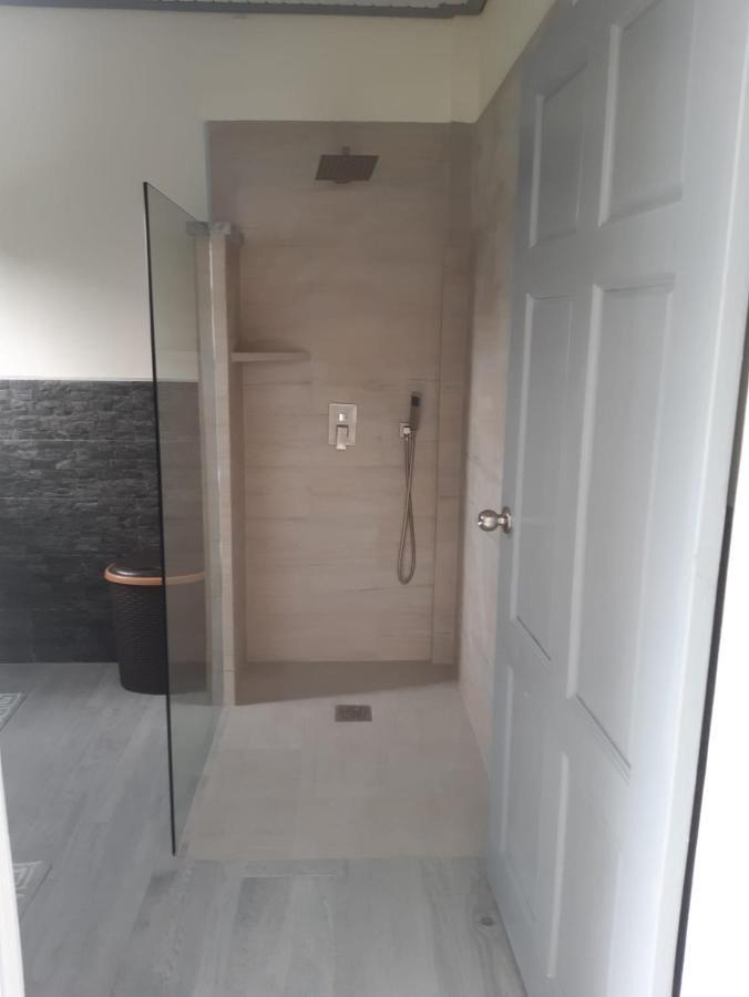 Tranquility Suites- Feels Like Home Choiseul Eksteriør bilde